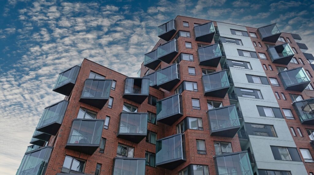 Сделките вече не се затварят на един оглед и с подпис в&hellip;