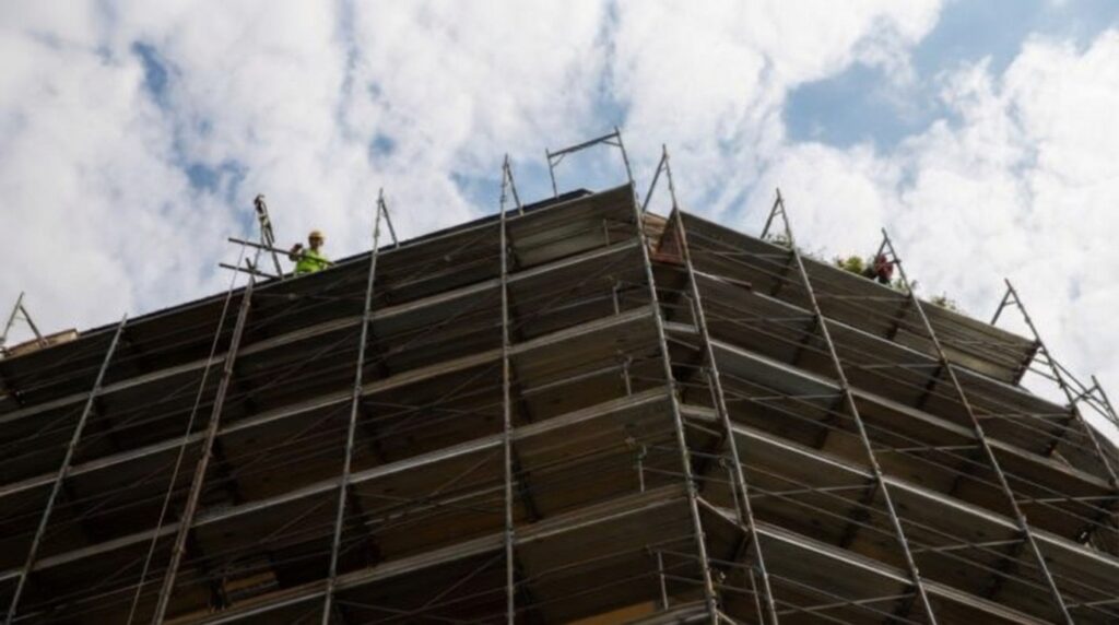 Декември обърна посоката за българското строителство