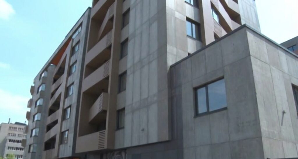 Добрата оферта чука във вторник, а до петък вече има подписан предварителен&hellip;