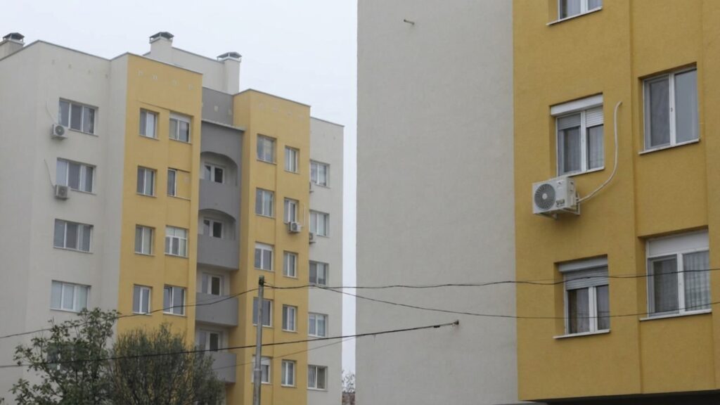 Пазарът натисна спирачките в началото на годината