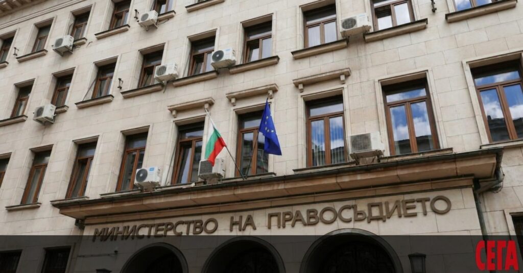 Държавата затяга винтовете в най-рисковите точки на пазара - завещания, пълномощни и&hellip;